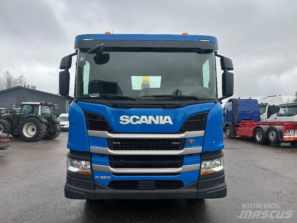 Scania P 360 Hákový nosič kontajnerov