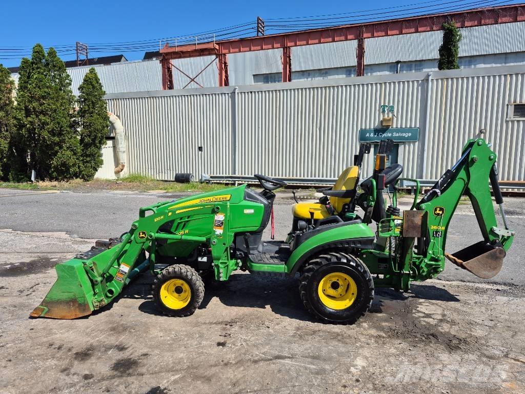 John Deere 1025 R Traktory