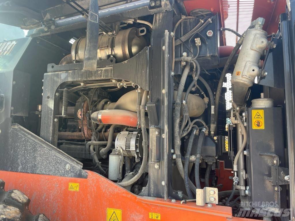 Hitachi ZW 250-6 Kolesové nakladače