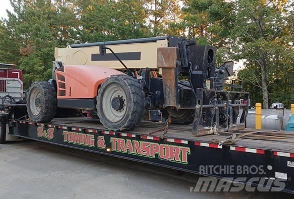 JLG 1055 Teleskopické manipulátory
