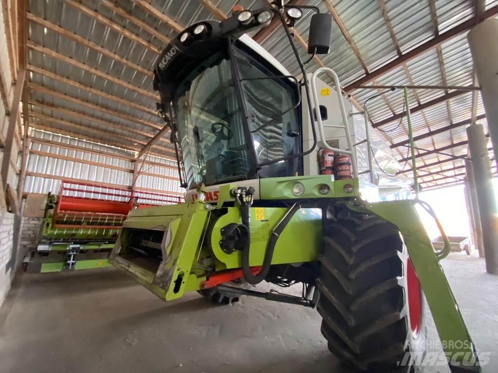 CLAAS Tucano 450 Kombinované zberacie stroje