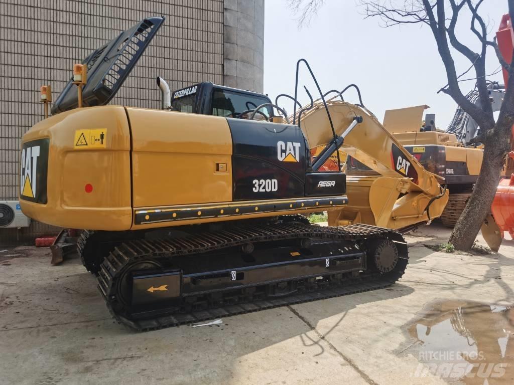 CAT 320 D Pásové rýpadlá