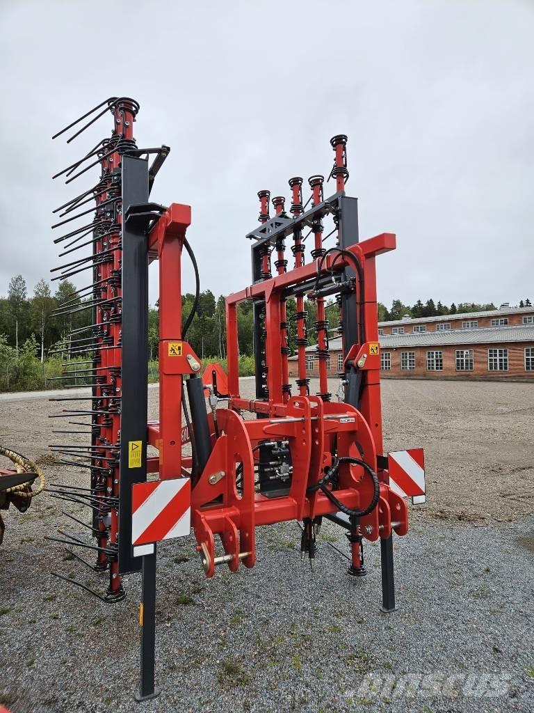 Tume Harrow s 660 L Brány