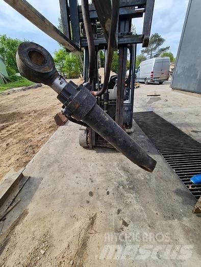 CAT 980H ou 980M - Doprava – ostatné