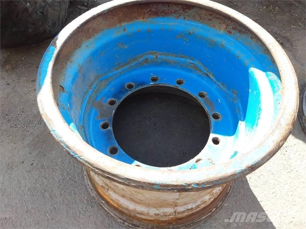 Valmet 860 20x26,5 Pneumatiky, kolesá a ráfiky