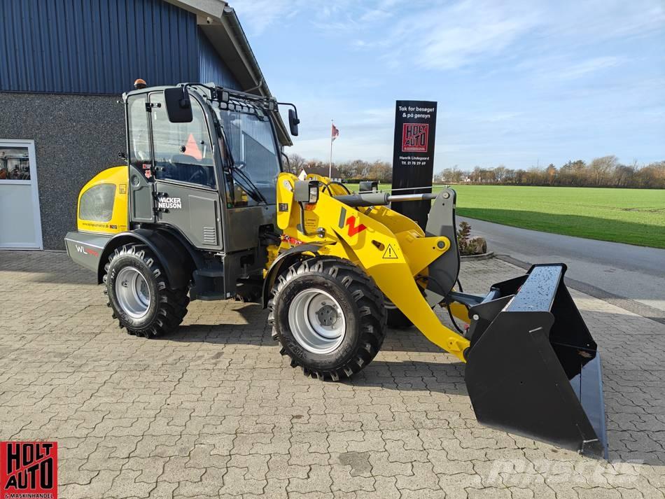 Wacker Neuson WL 44 Kolesové nakladače