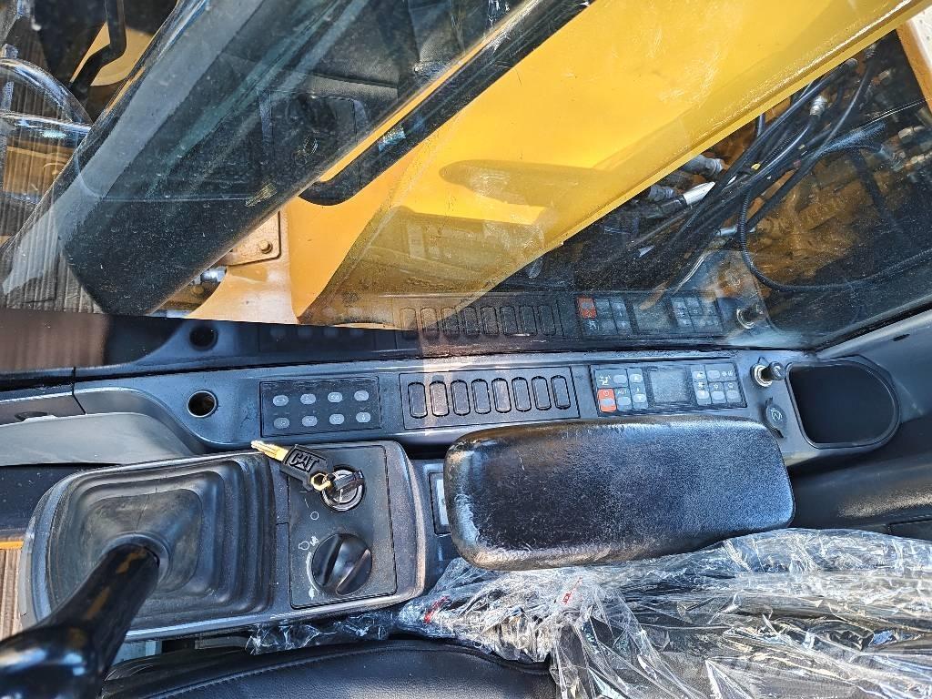 CAT 312 D Pásové rýpadlá