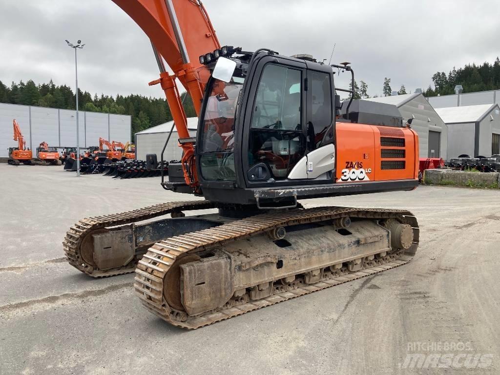 Hitachi ZX 300 LC-6 Pásové rýpadlá