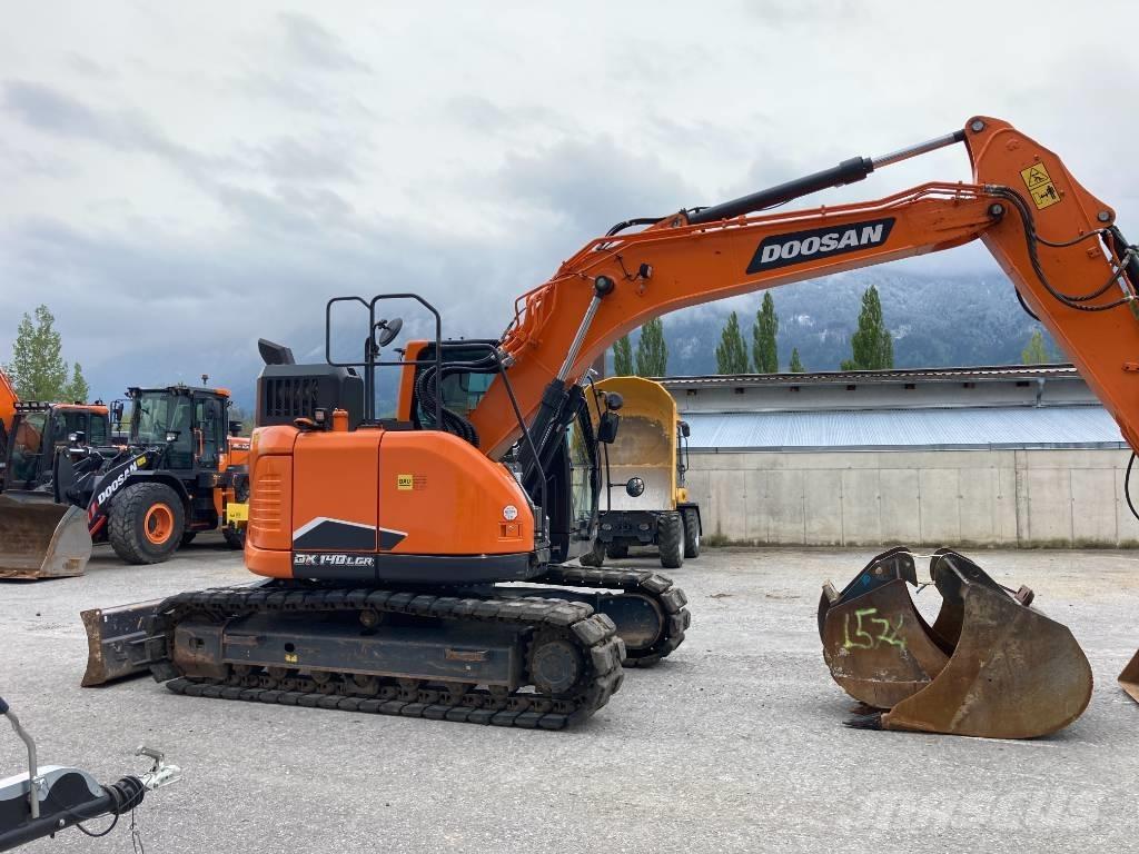 Doosan DX 140 LCR-7 Pásové rýpadlá