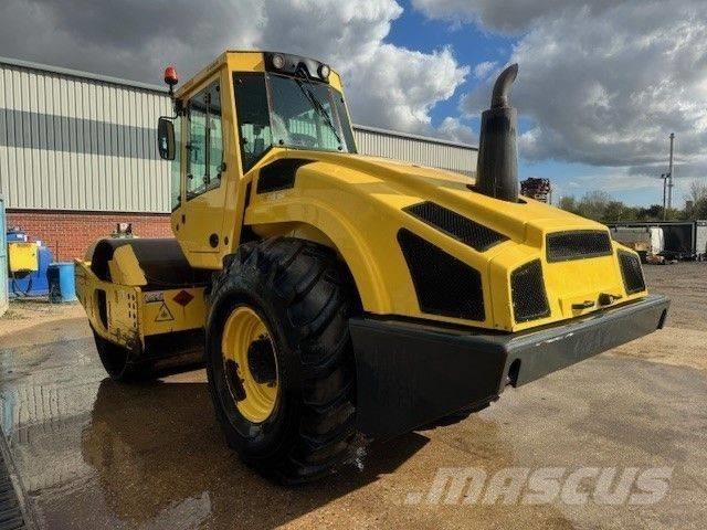 Bomag BW 213 D H-4 Ťahačové valce