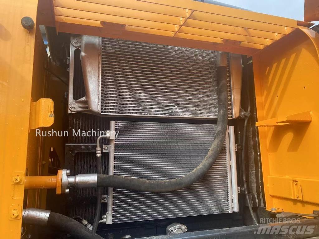 Hyundai R300LC-9 Pásové rýpadlá