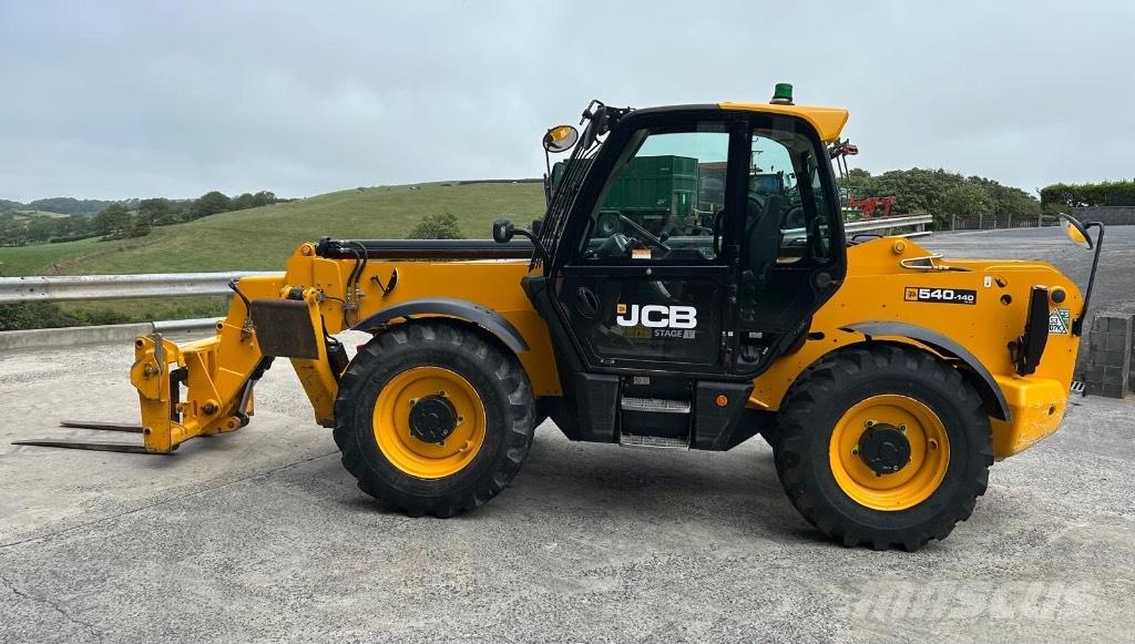 JCB 540-140 Teleskopické manipulátory