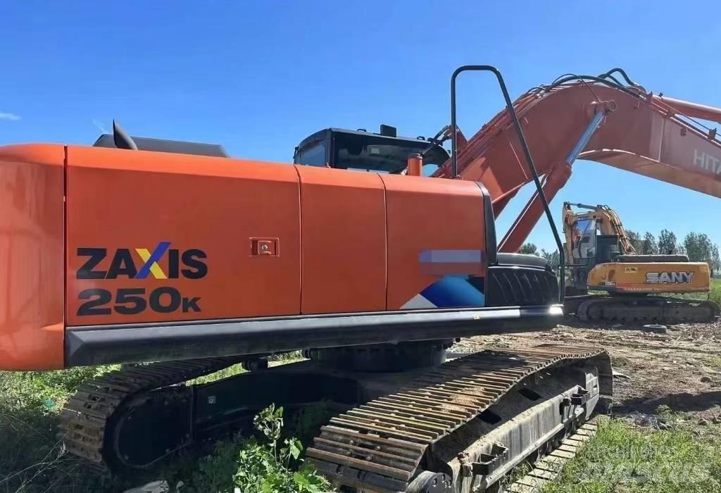 Hitachi 250 Pásové rýpadlá