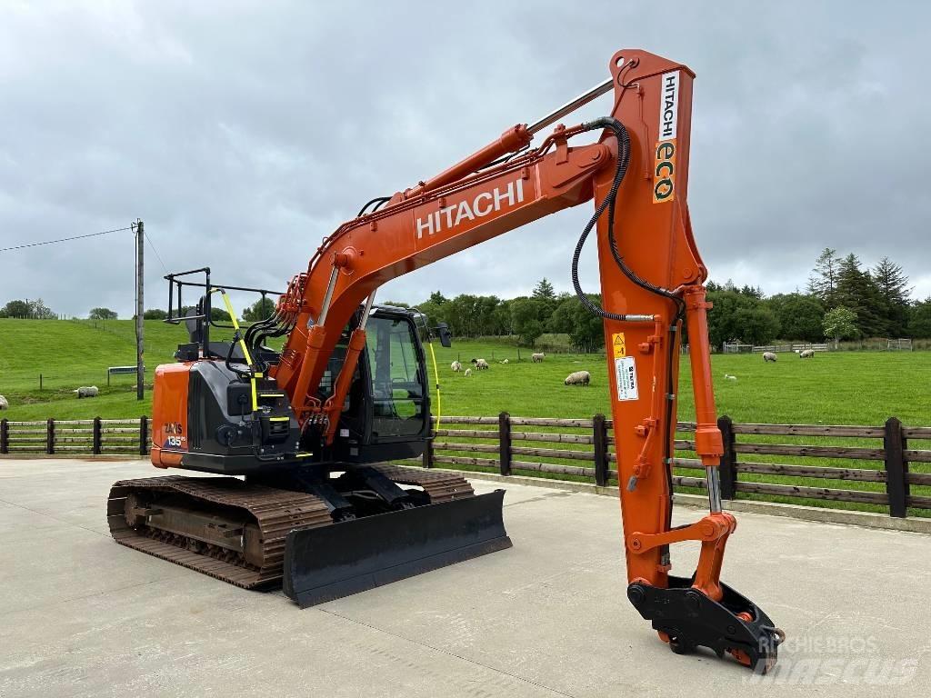 Hitachi ZX 135 US-6 Pásové rýpadlá