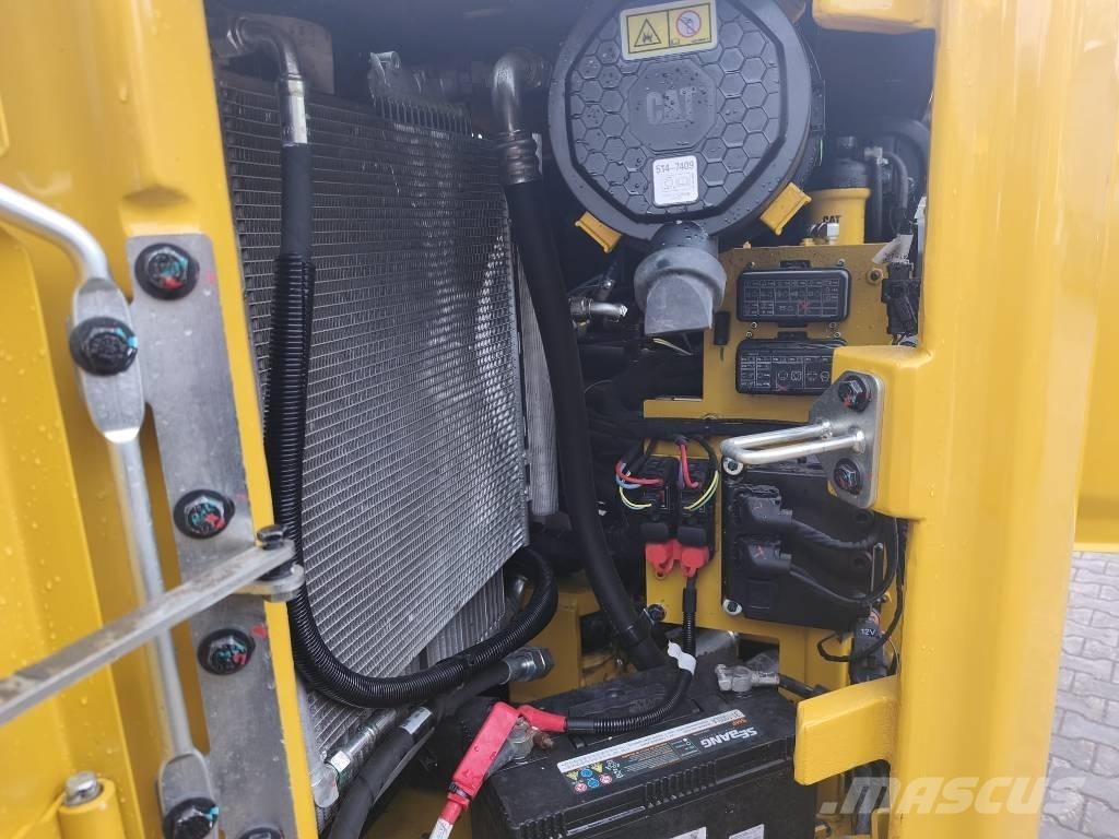 CAT 308 Pásové rýpadlá