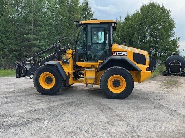 JCB 413K Kolesové nakladače