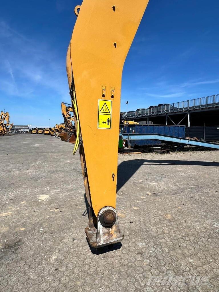 CAT MH3040 Stroje pre manipuláciu s odpadom