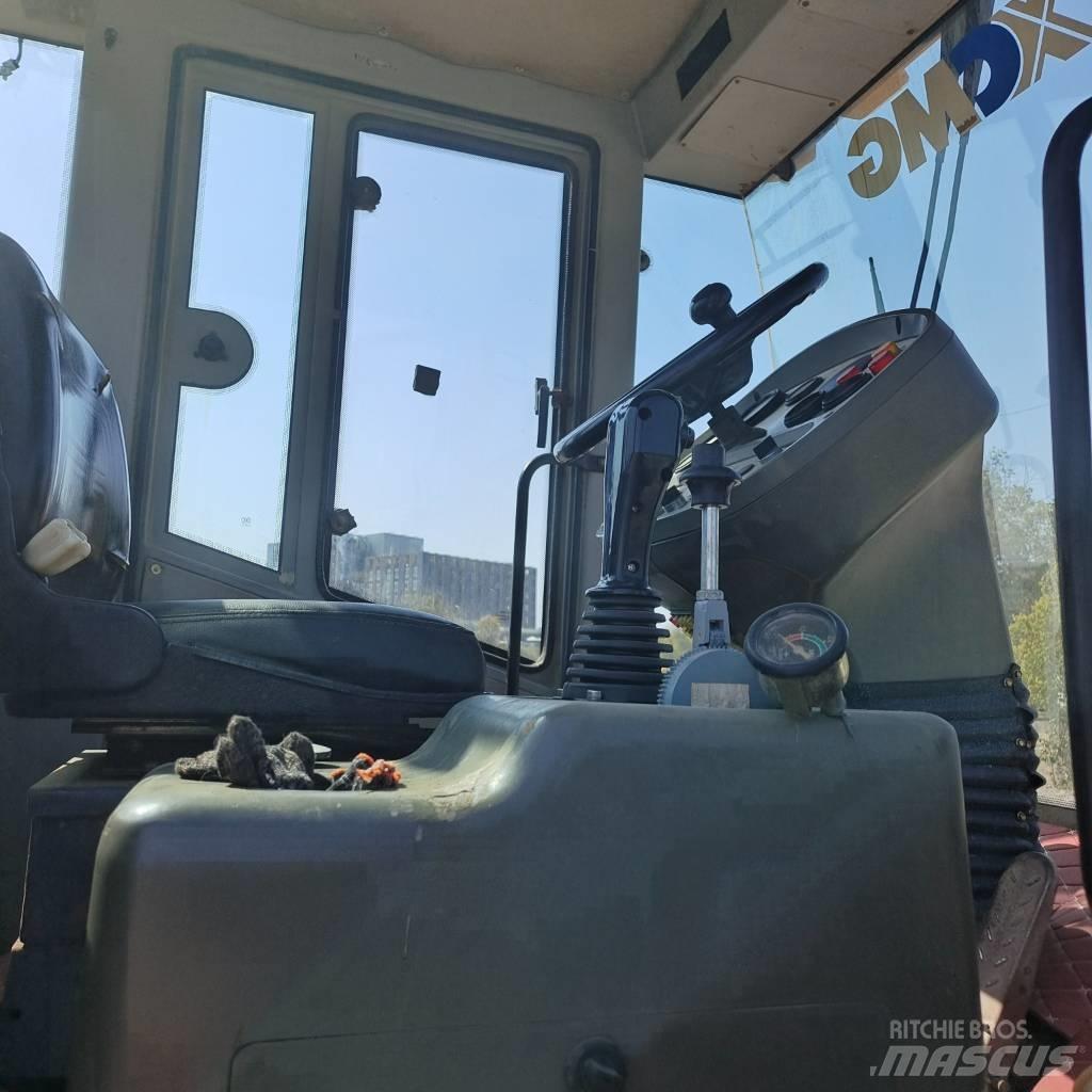 XCMG XS203J Ťahačové valce