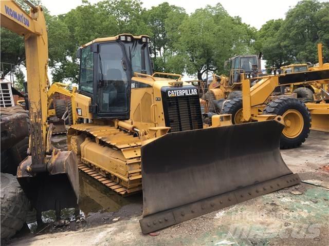 CAT D 5 K Pásové dozéry