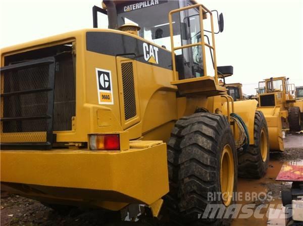 CAT 966 G Kolesové nakladače