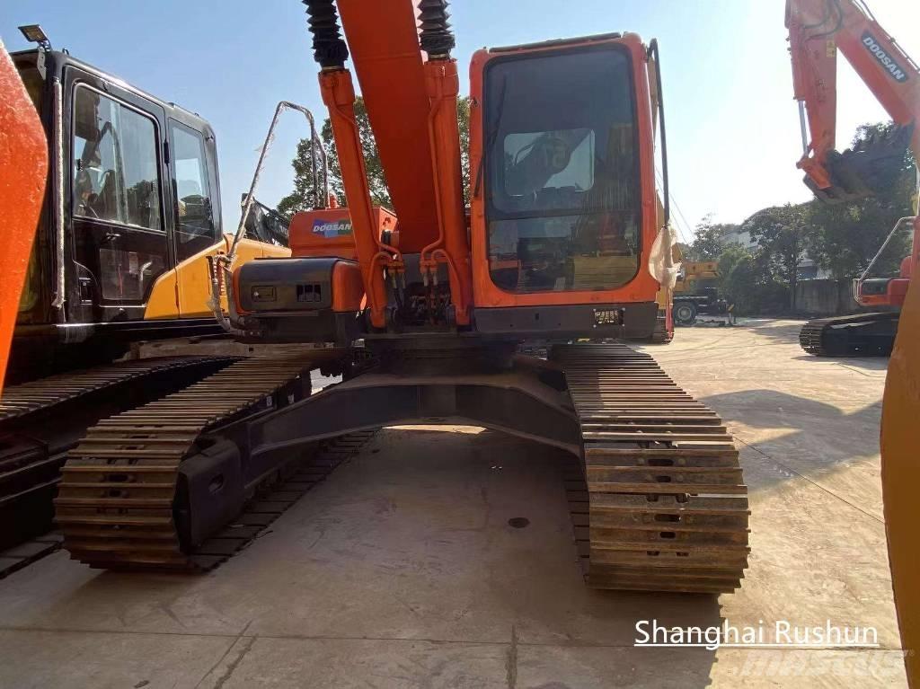 Doosan 225LC-9 Pásové rýpadlá