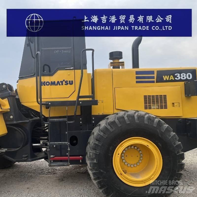Komatsu WA 380 Kolesové nakladače