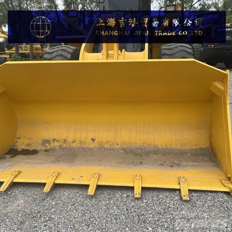 Komatsu WA 380 Kolesové nakladače