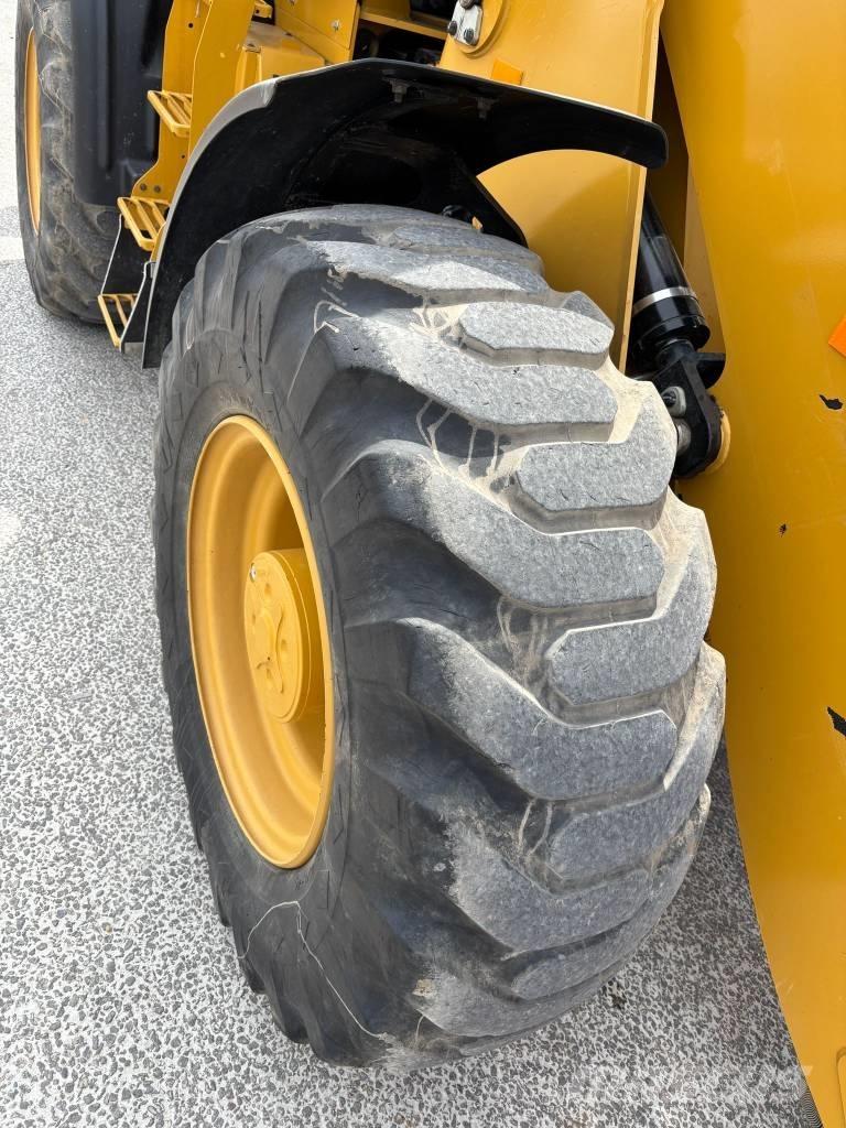 CAT 918 M Kolesové nakladače