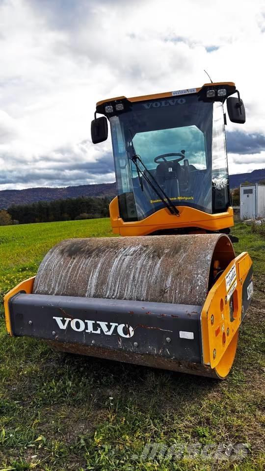 Volvo SD75B Ťahačové valce