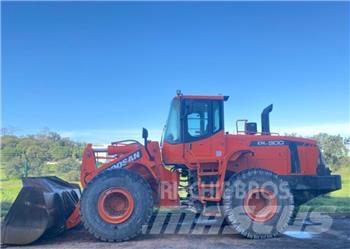 Doosan DL 300 Kolesové nakladače