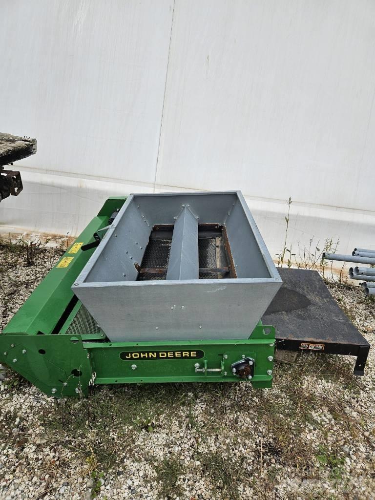 John Deere TD 100 Nastaviteľné vidlice