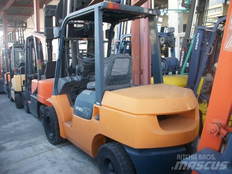 Toyota 7 FDJ 35 Dieselové vozíky