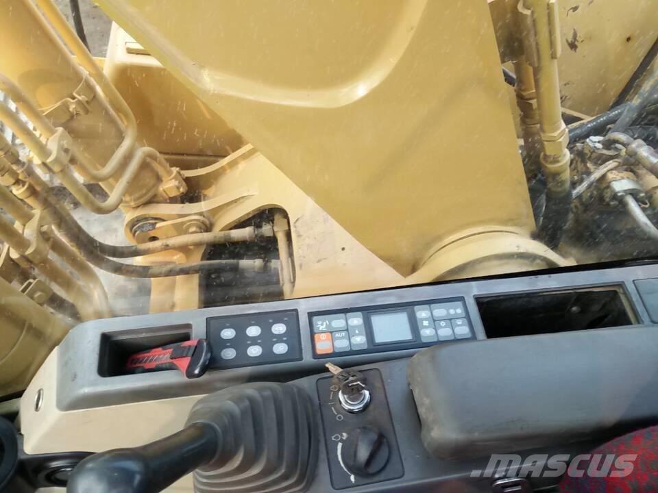 CAT 320 C Pásové rýpadlá