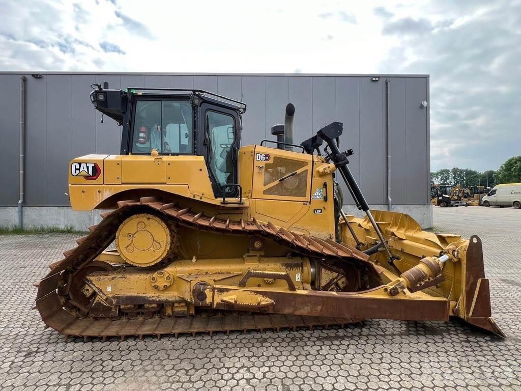 CAT D6XE Pásové dozéry