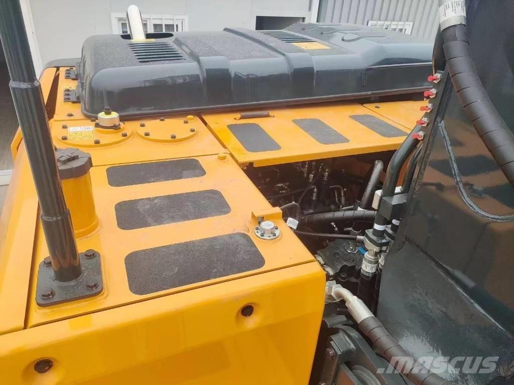 Hyundai HX 220 Pásové rýpadlá