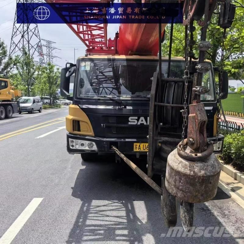 Sany STC 800 Univerzálne terénne žeriavy