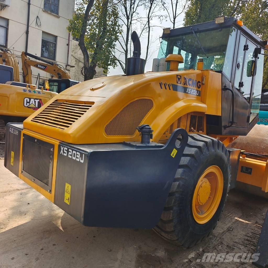 XCMG XS 203 J Ťahačové valce