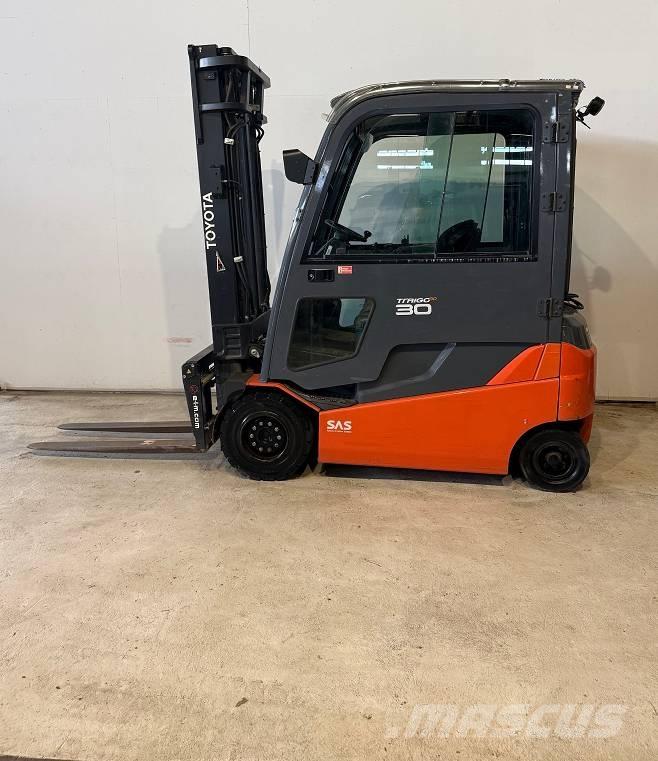 Toyota truck 8FBMT30 Akumulátorové vozíky