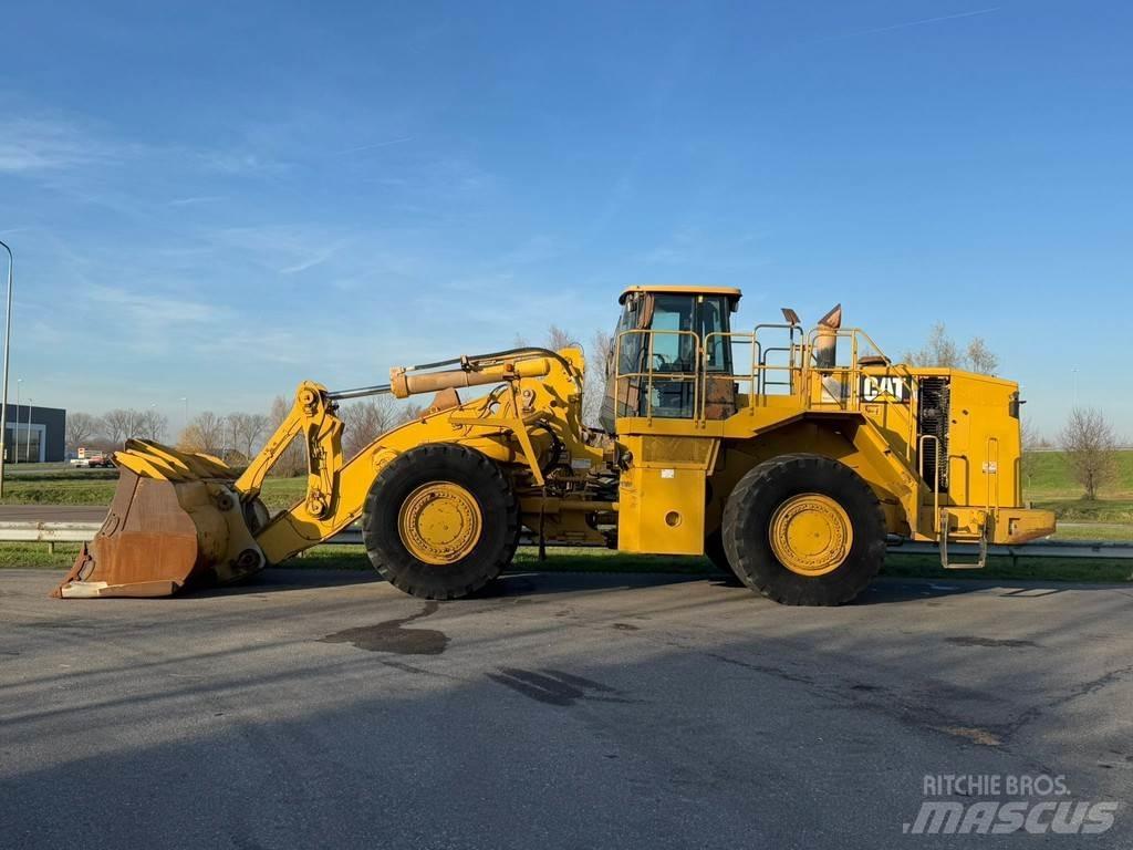 CAT 988G Kolesové nakladače