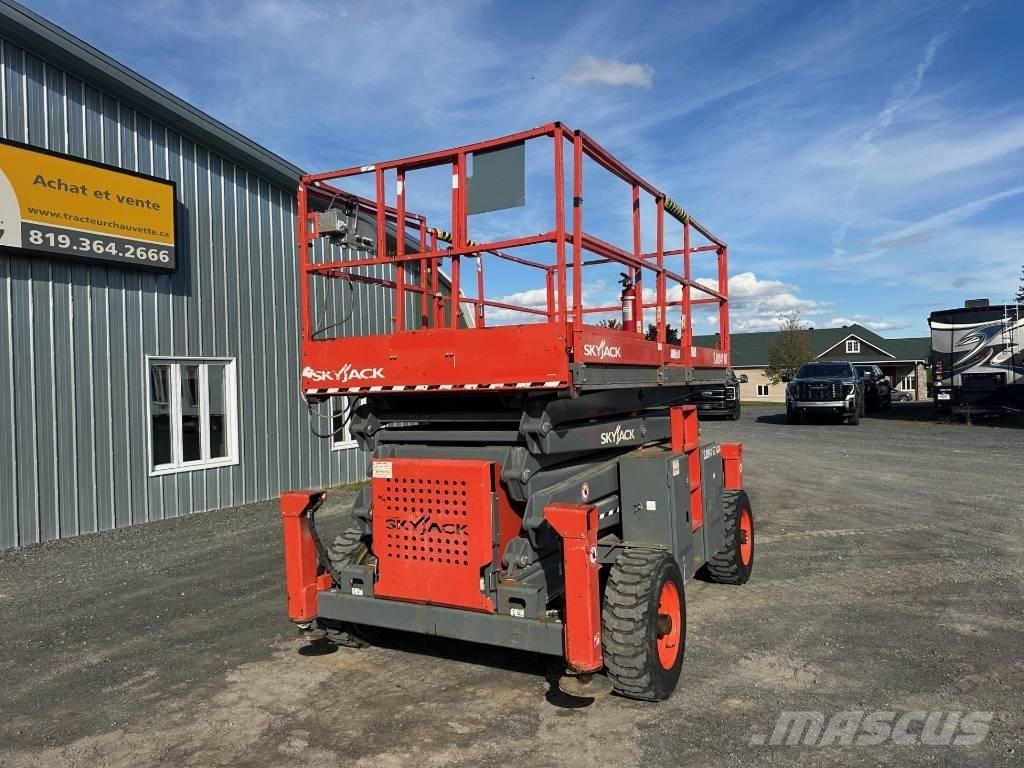 SkyJack SJ 8841 RT Nožnicové zdvíhacie plošiny
