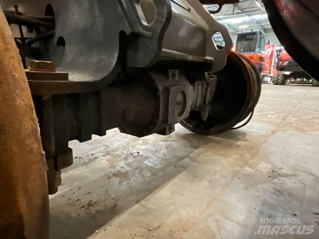 JCB loader Kolesové nakladače