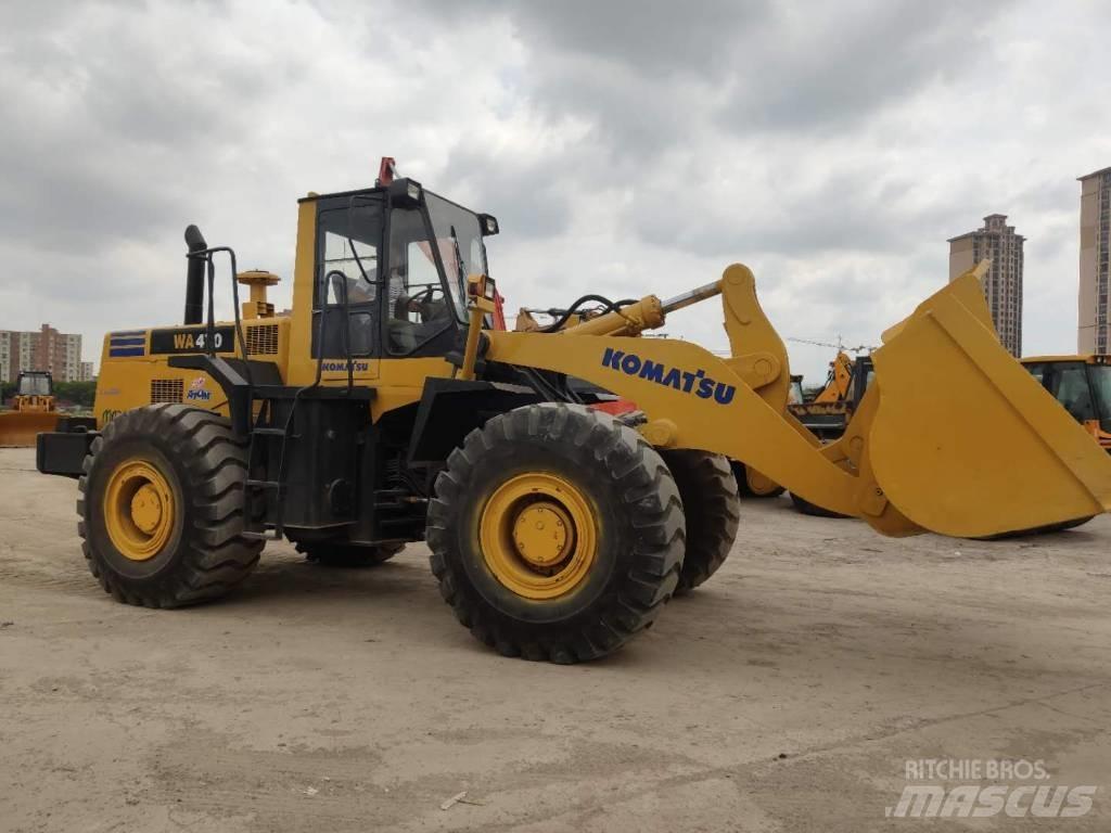 Komatsu WA470-3 Kolesové nakladače