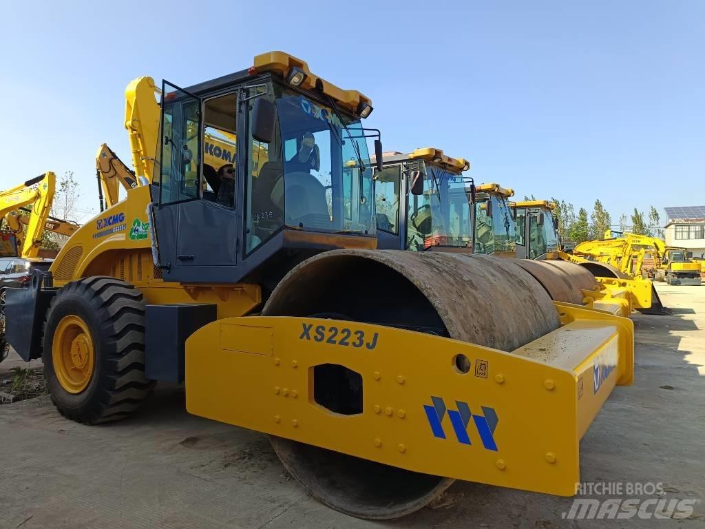 XCMG XS 223 J Ťahačové valce
