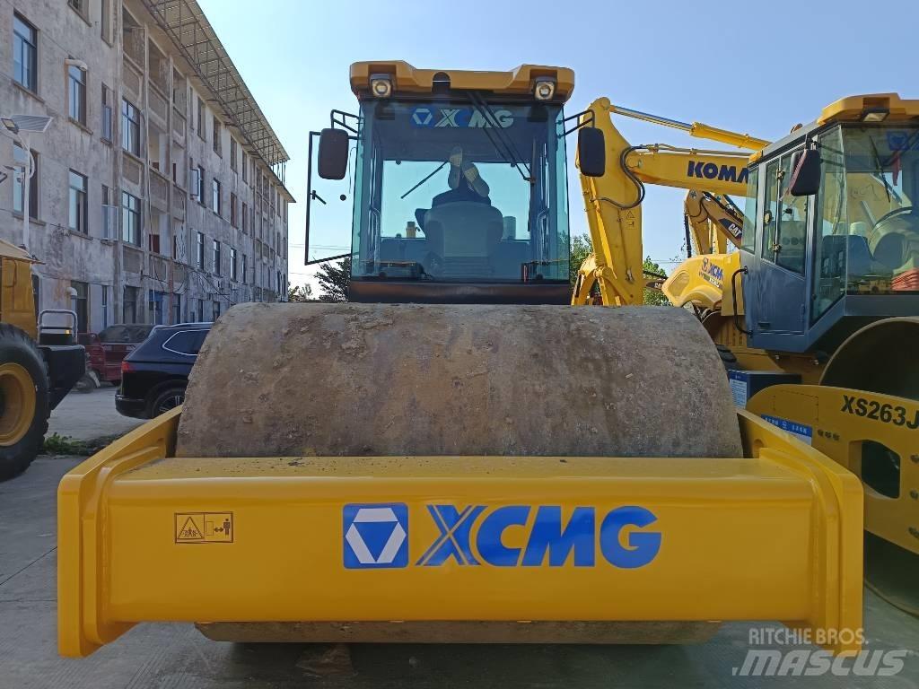 XCMG XS 223 J Ťahačové valce