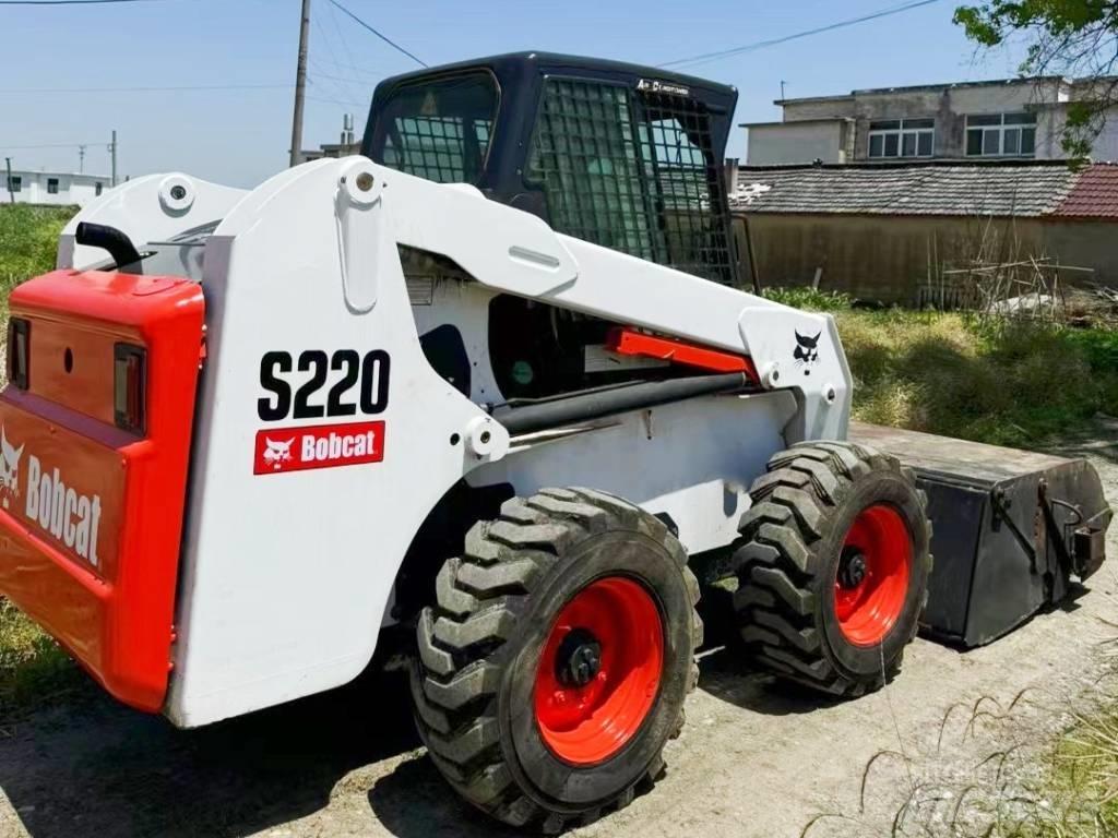 Bobcat S 220 Šmykom riadené nakladače