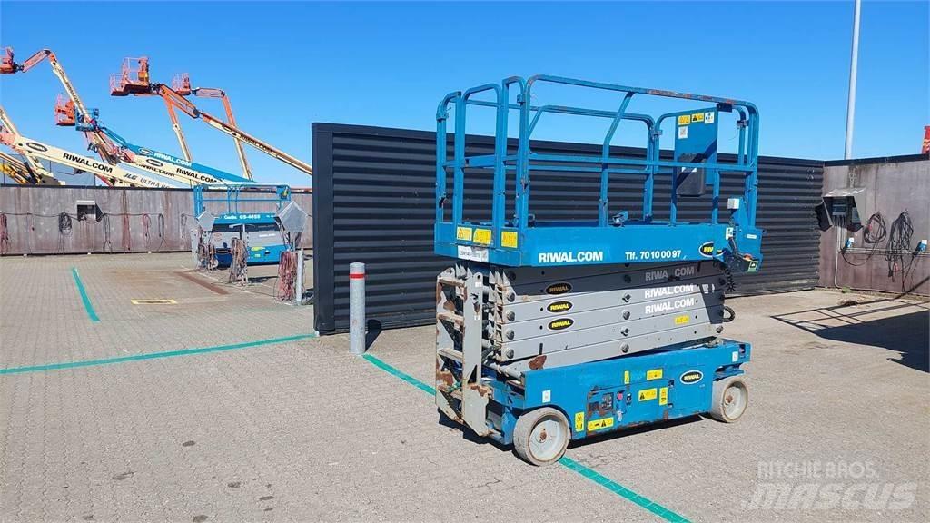 Genie GS4047 Nožnicové zdvíhacie plošiny