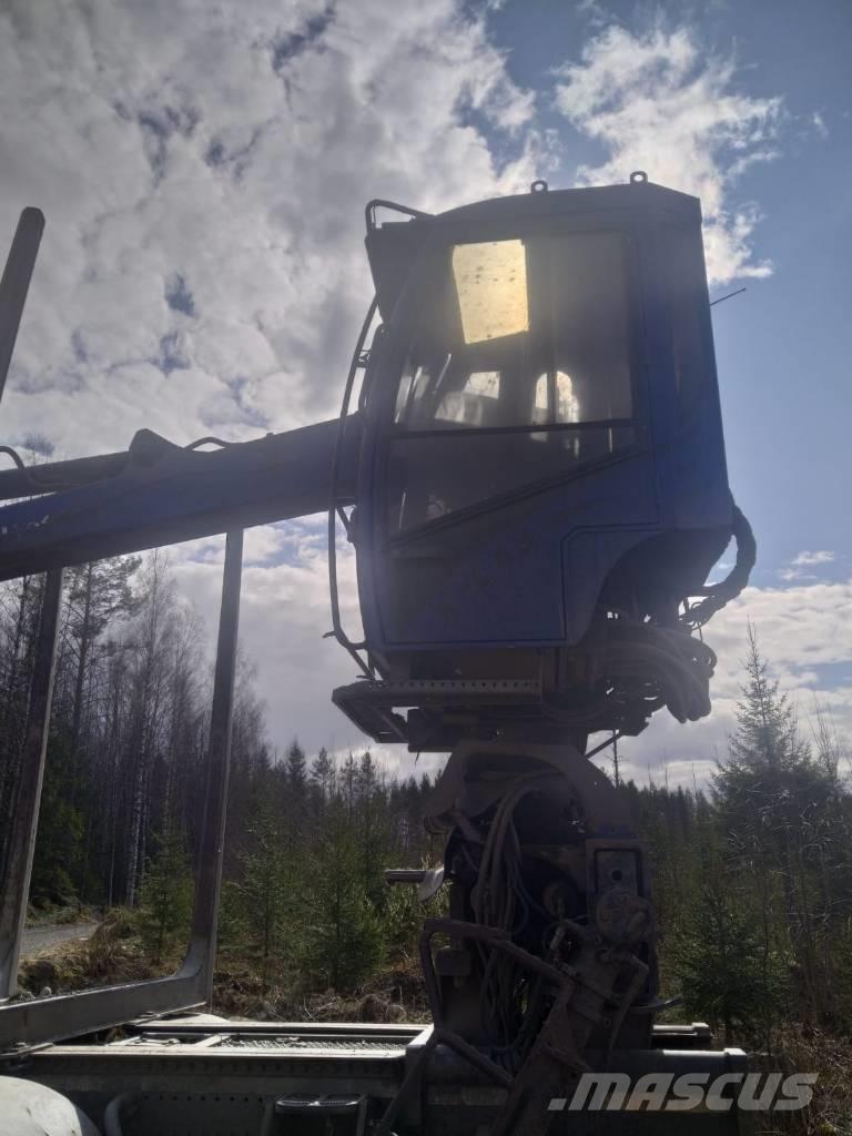 Loglift F118ST Lesnícke žeriavy