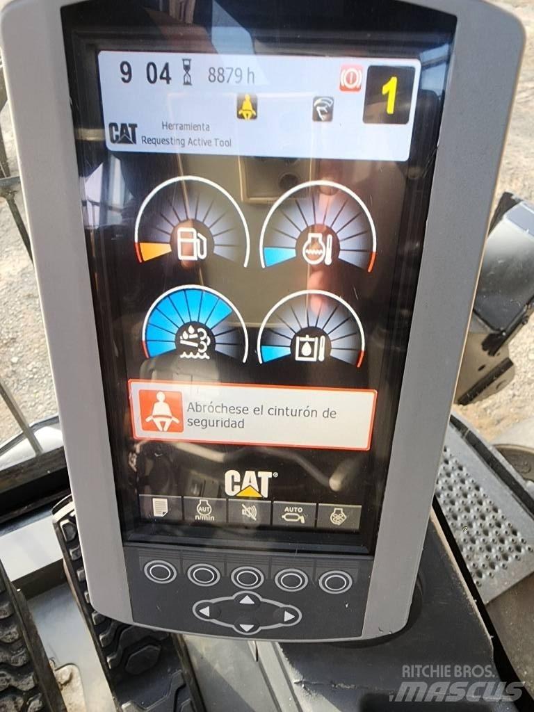 CAT MH3022 Stroje pre manipuláciu s odpadom