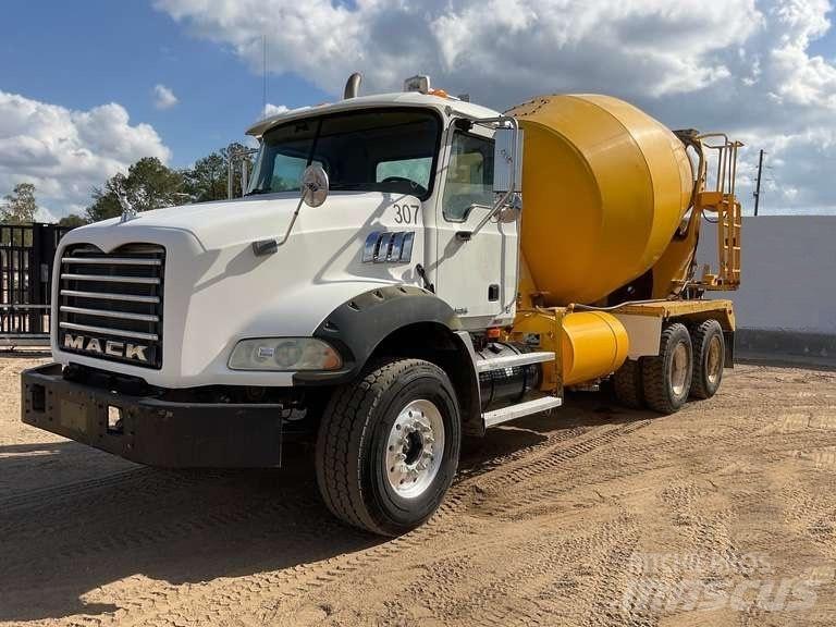 Mack CTP 713 B Ďalšie nákladné vozidlá