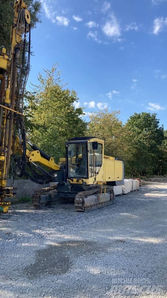 Atlas Copco F6 Povrchové vrtné súpravy